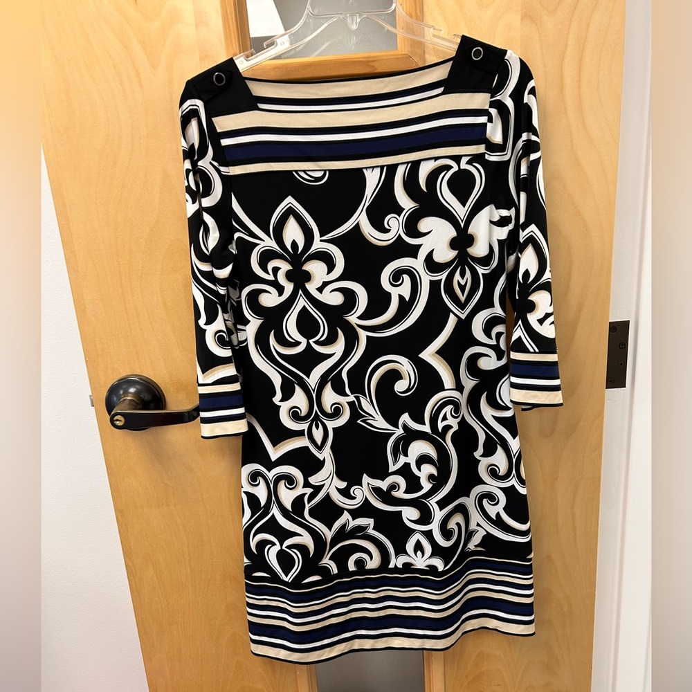 🌼3/$30🌼 WHBM Black Blue square neck shift dress Medium